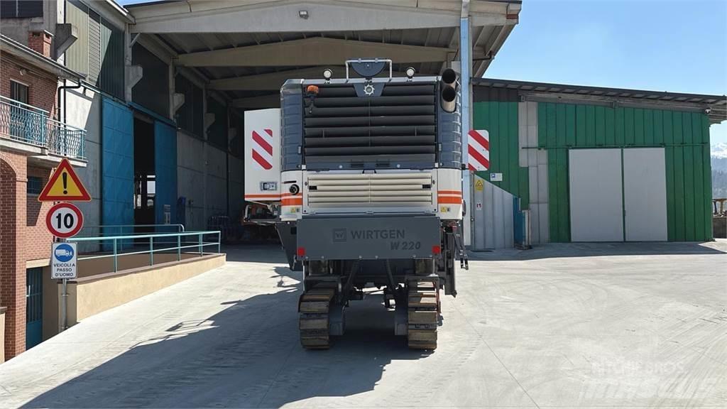 Wirtgen W220 アスファルトコールドミリングマシーン