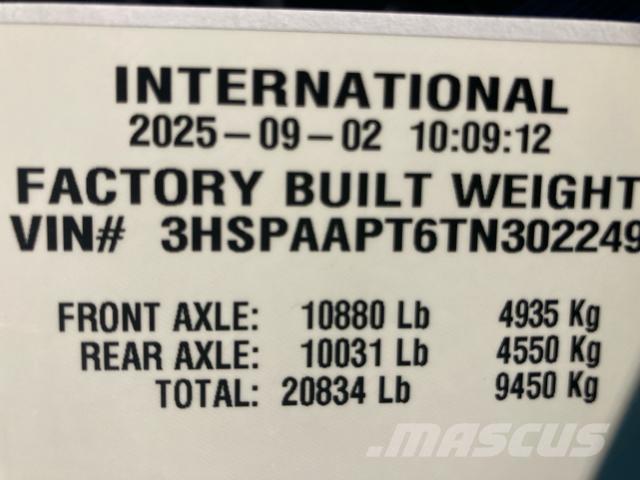 International HX 中古トラクターヘッド | トレーラーヘッド