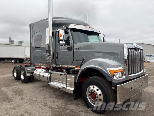 International HX 中古トラクターヘッド | トレーラーヘッド