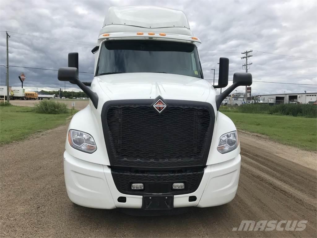 International LT 中古トラクターヘッド | トレーラーヘッド
