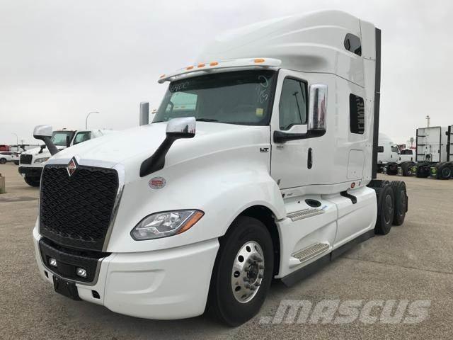 International LT 中古トラクターヘッド | トレーラーヘッド