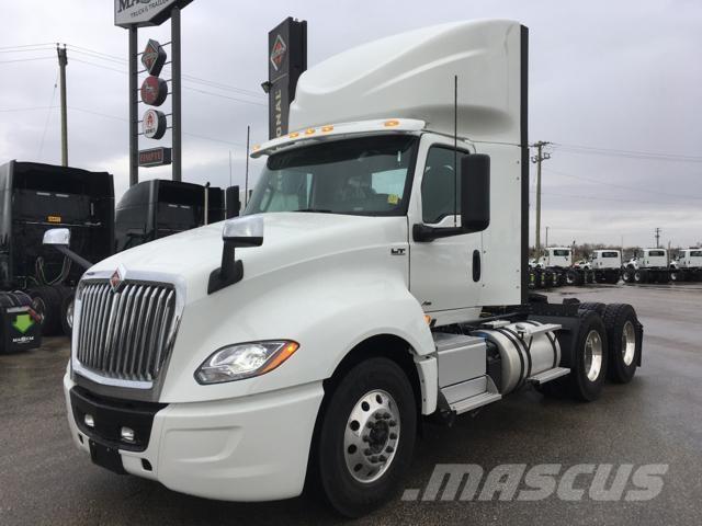 International LT 中古トラクターヘッド | トレーラーヘッド