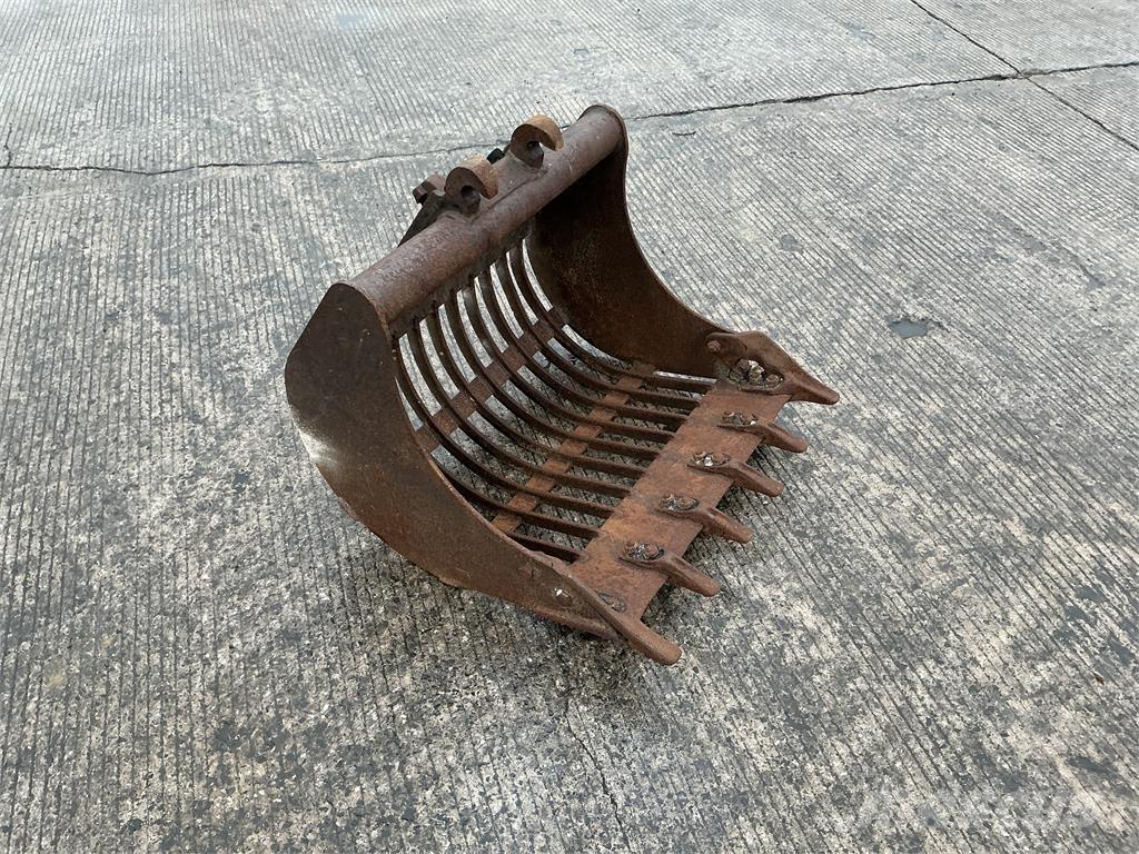  3 Ft Riddle Bucket 農業機械 -　その他