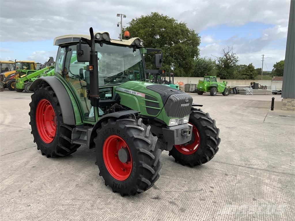 Fendt 210 (ST23989) 農業機械 -　その他