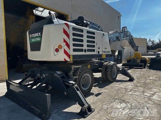 Terex TWH 220 S5 廃棄物／工業産廃処理機