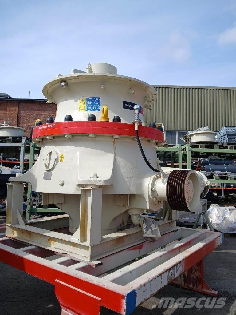 Metso GP330 クラッシャー固定式