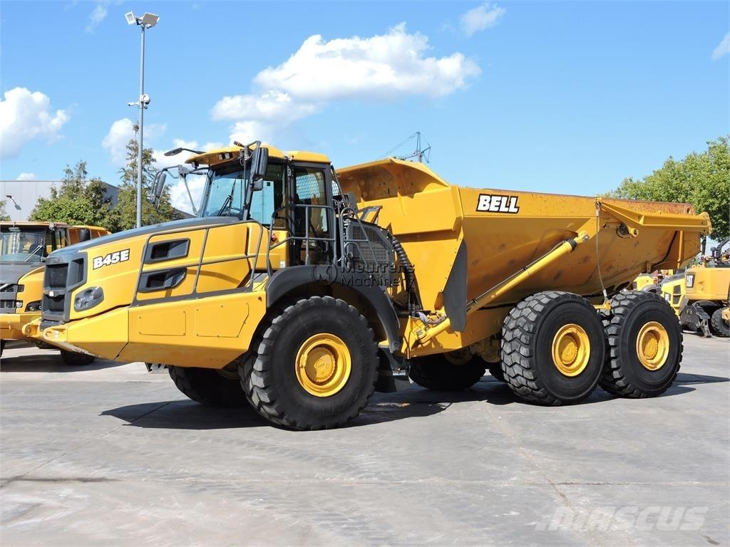 Bell B45E アーティキュレート式ダンプトラック
