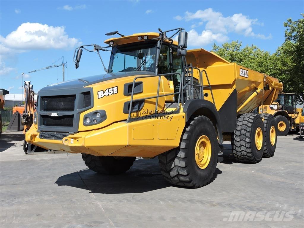 Bell B45E アーティキュレート式ダンプトラック
