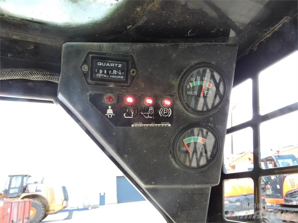 Bobcat S70 ホイールローダー・タイヤショベル