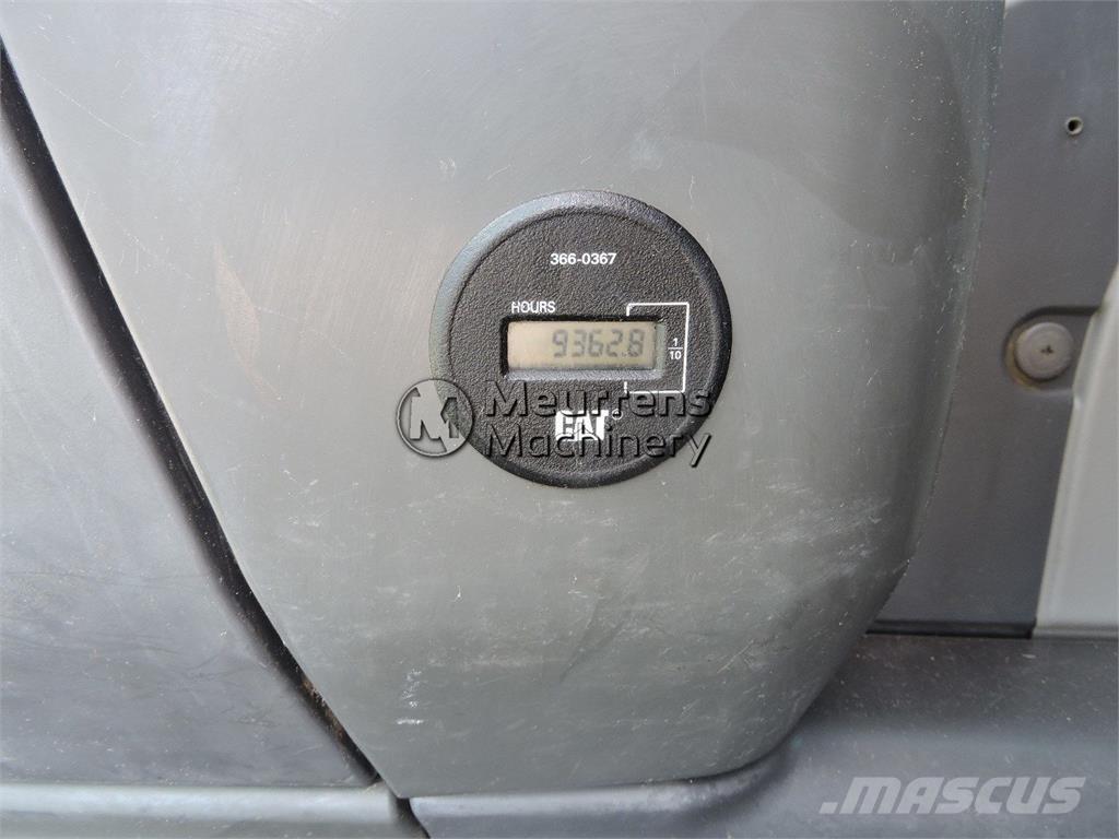 CAT 328 D 大型油圧ショベル12t以上（パワーショベル・ユンボ）