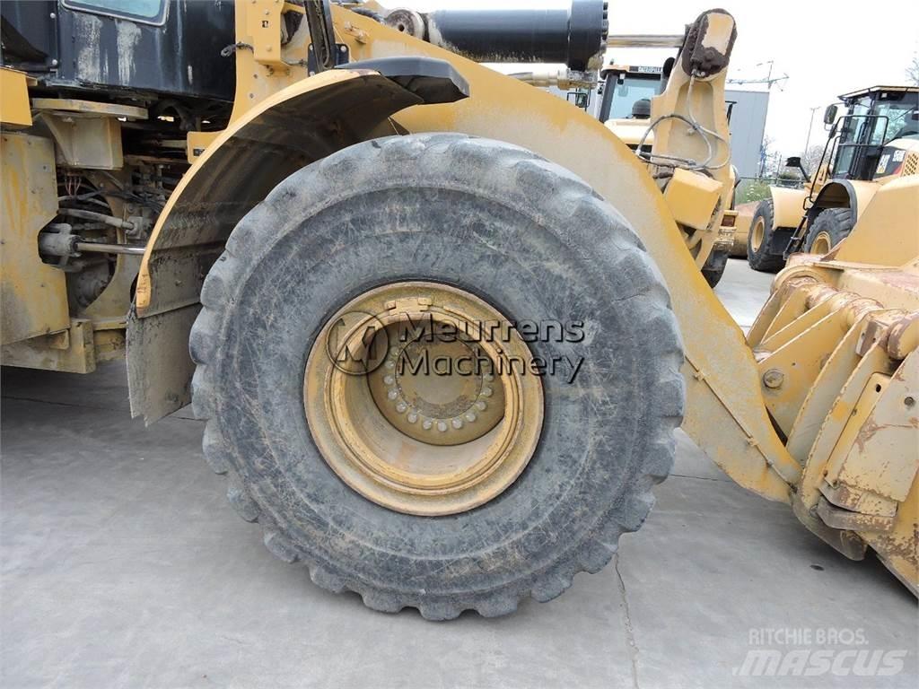 CAT 972M ホイールローダー・タイヤショベル