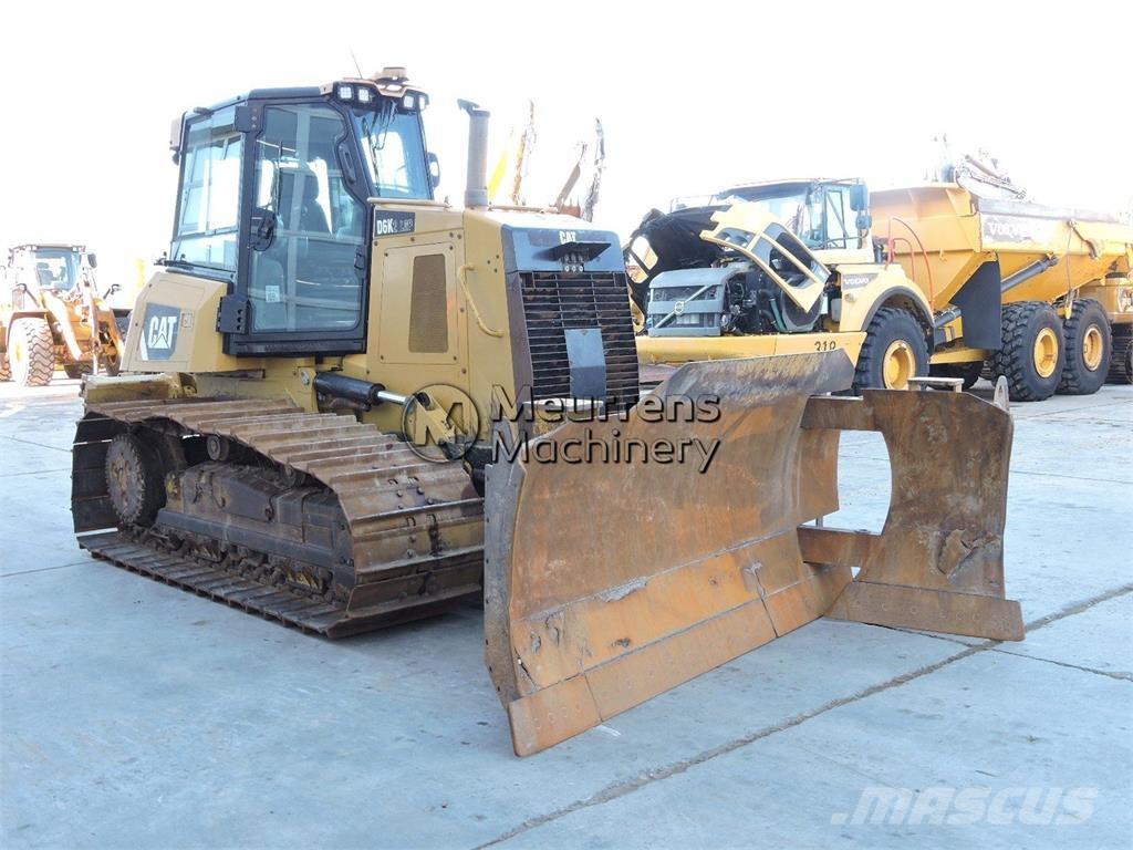 CAT D6K ブルドーザー