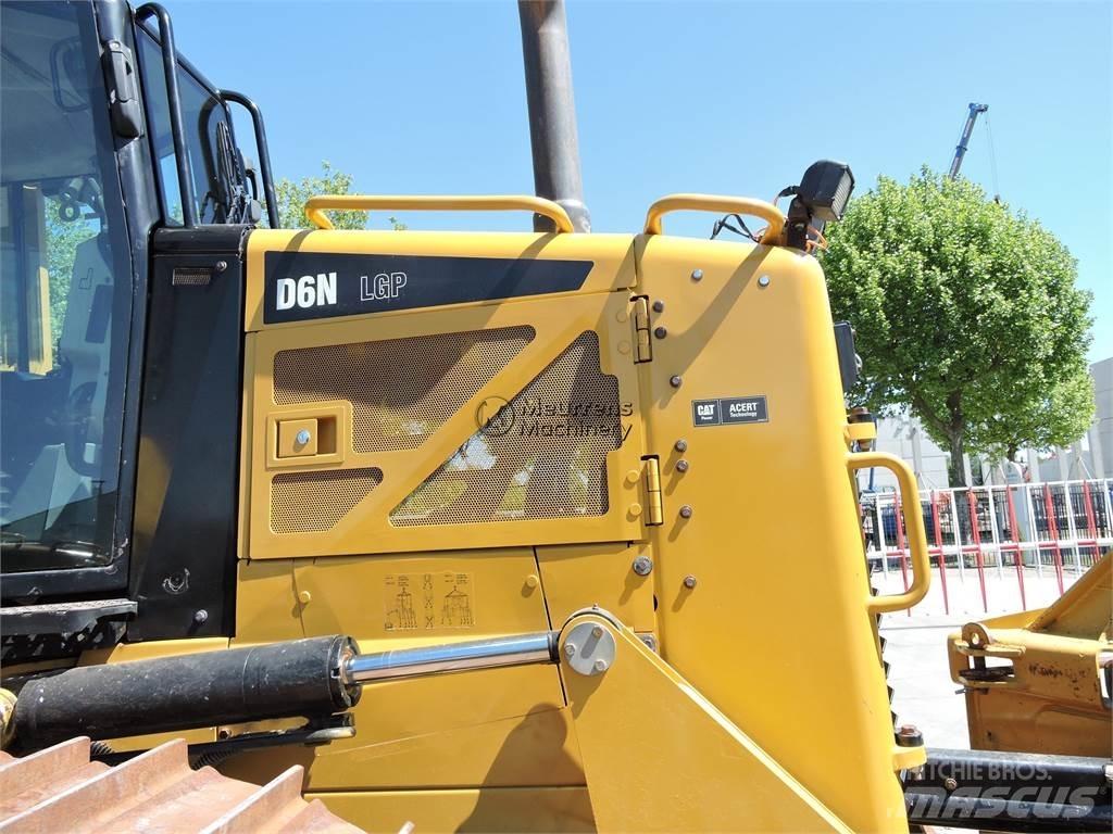 CAT D6NLGP ブルドーザー