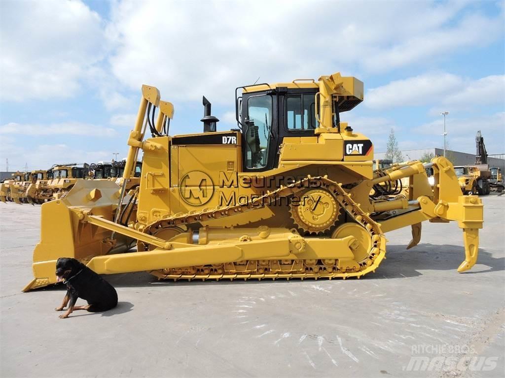 CAT D7R ブルドーザー