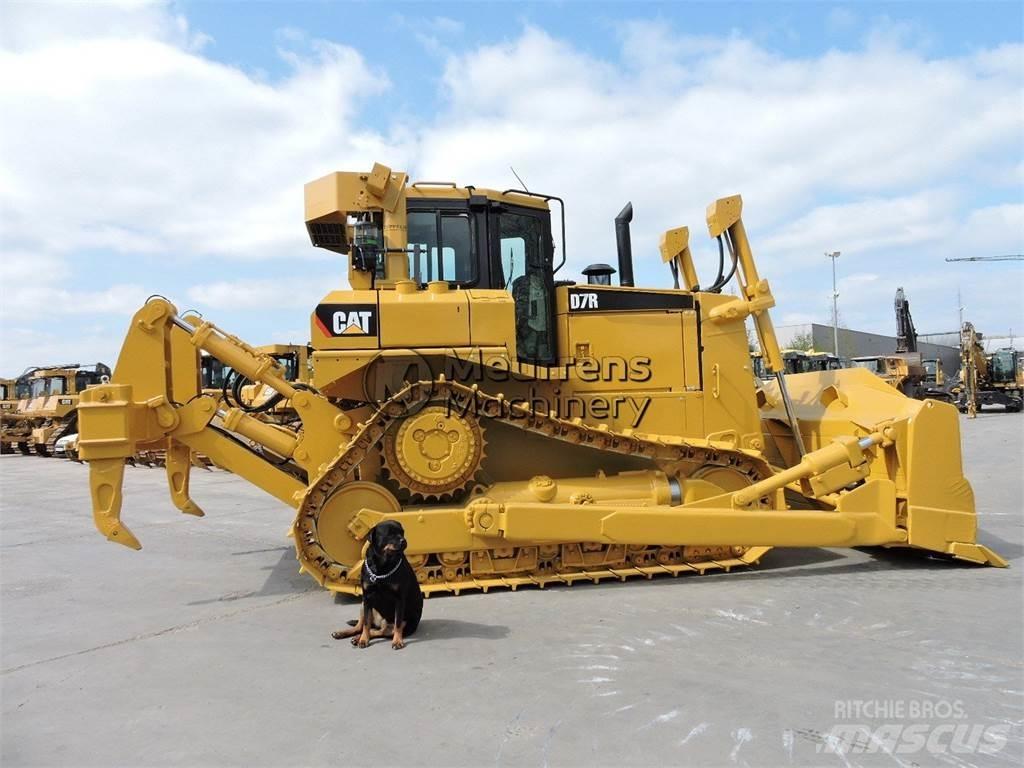CAT D7R ブルドーザー
