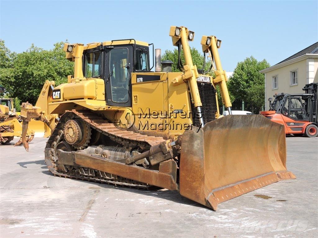 CAT D7R ブルドーザー