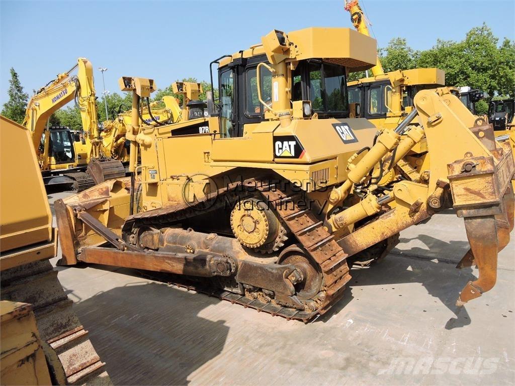CAT D7R ブルドーザー