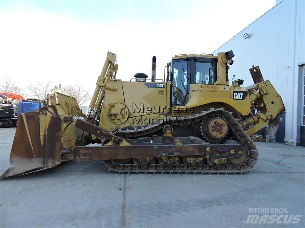 CAT D8T ブルドーザー