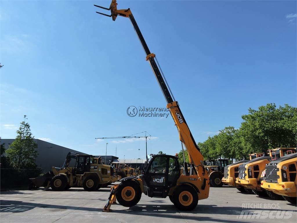 JCB 535-125 テレスコーピックハンドラー