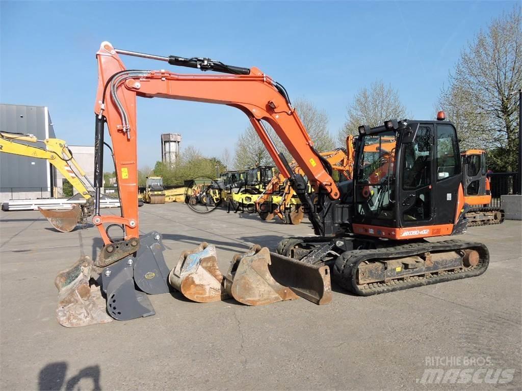 Kubota KX080 + 5 BUCKETS 建設機械 -　その他