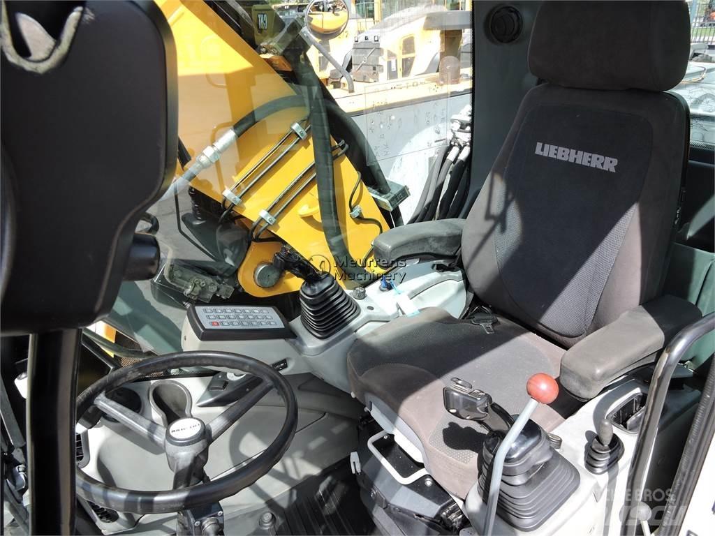 Liebherr A918 ホイール式油圧ショベル（パワーショベル・ユンボ・バックホー）