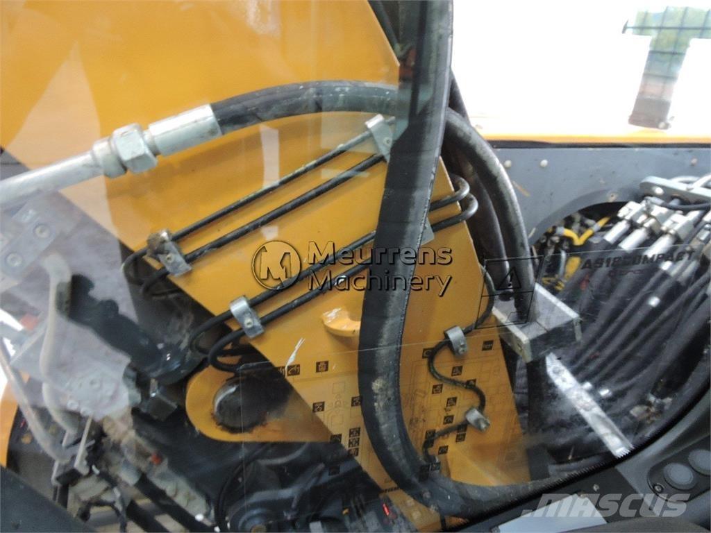Liebherr A918 ホイール式油圧ショベル（パワーショベル・ユンボ・バックホー）