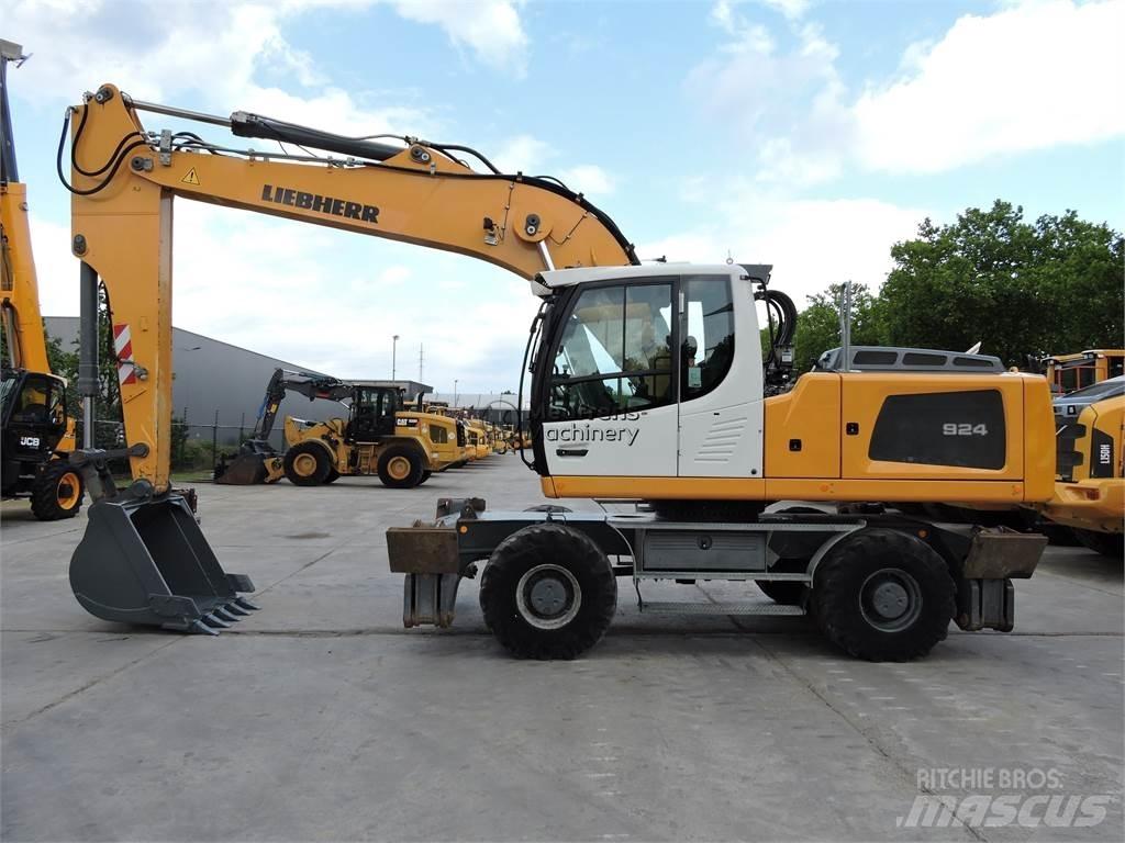 Liebherr A924 ホイール式油圧ショベル（パワーショベル・ユンボ・バックホー）