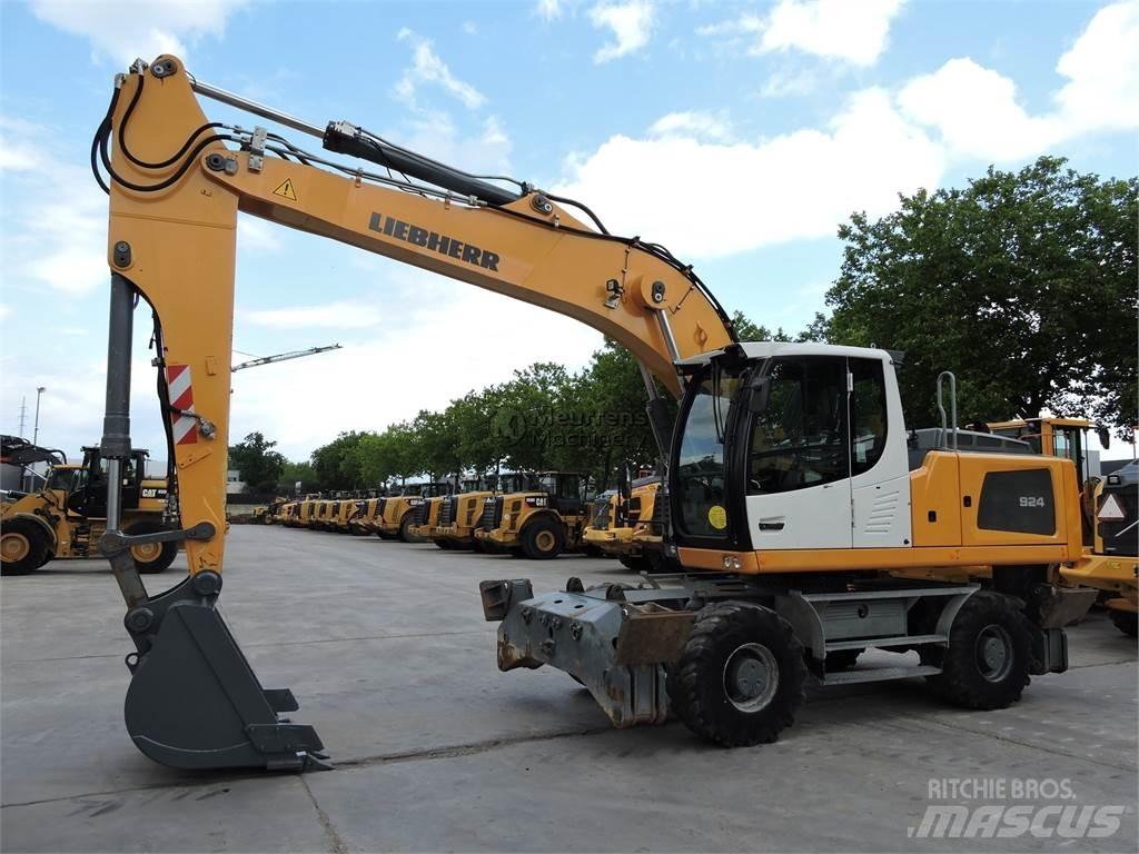 Liebherr A924 ホイール式油圧ショベル（パワーショベル・ユンボ・バックホー）