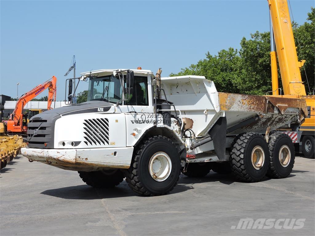 Volvo A25E アーティキュレート式ダンプトラック