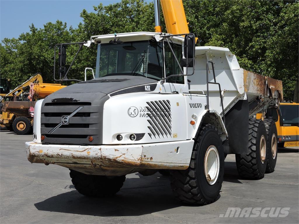 Volvo A25E アーティキュレート式ダンプトラック