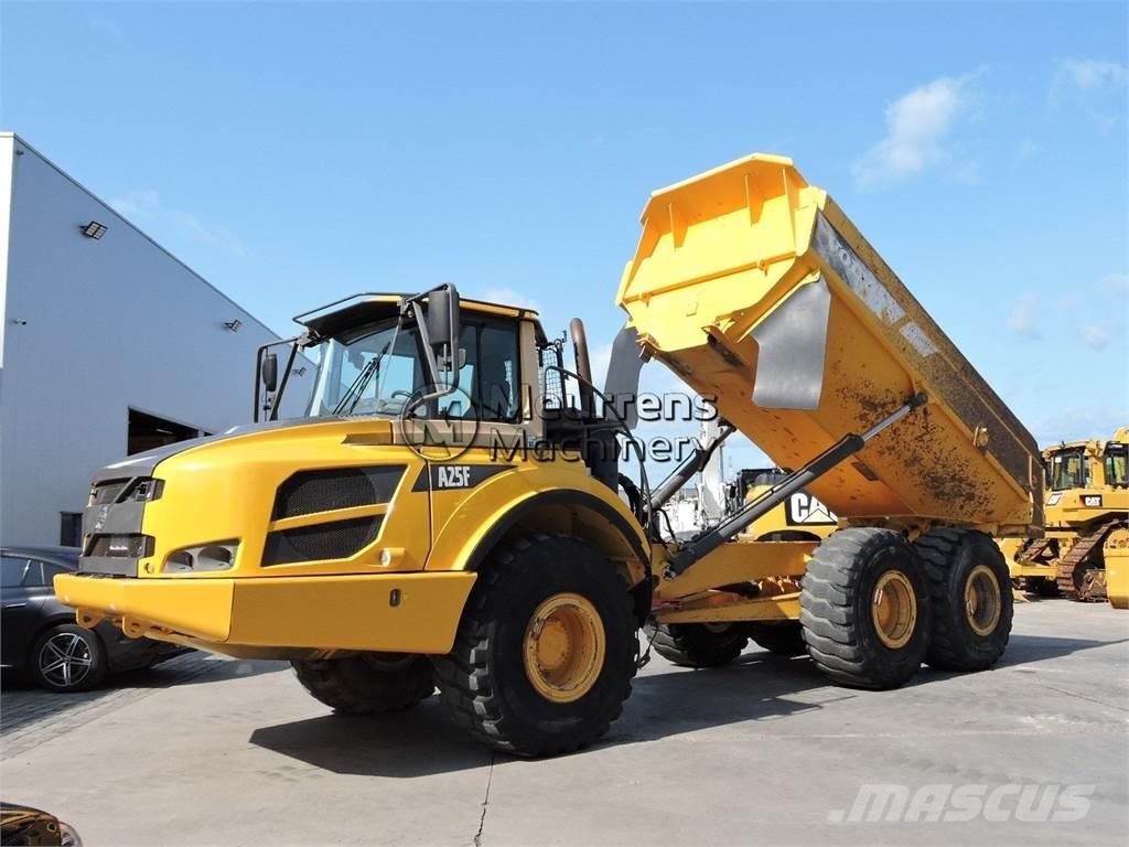 Volvo A25F アーティキュレート式ダンプトラック