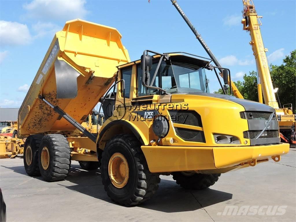 Volvo A25F アーティキュレート式ダンプトラック