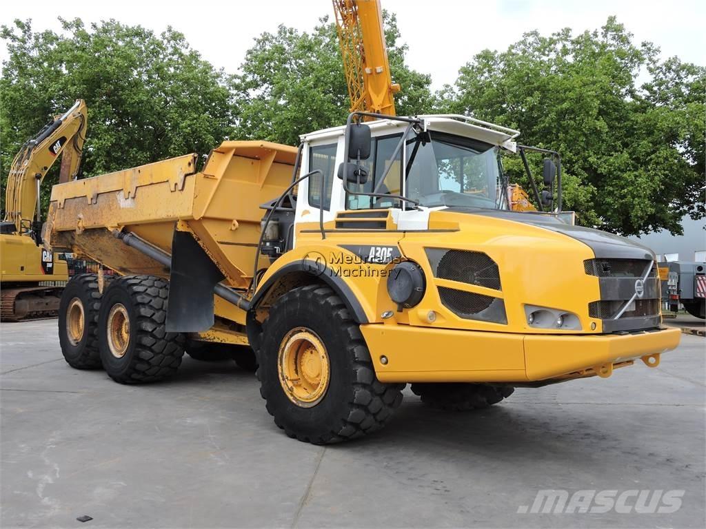 Volvo A30F アーティキュレート式ダンプトラック