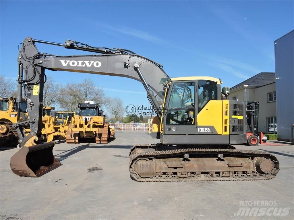 Volvo ECR235EL 大型油圧ショベル12t以上（パワーショベル・ユンボ）