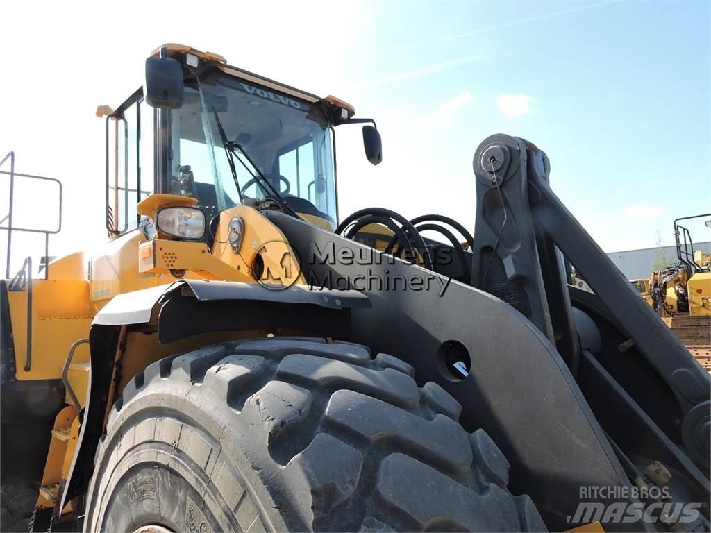 Volvo L220H ホイールローダー・タイヤショベル