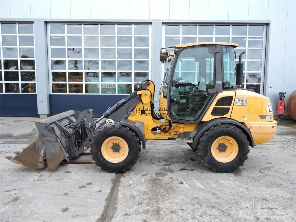 Volvo L25F ホイールローダー・タイヤショベル