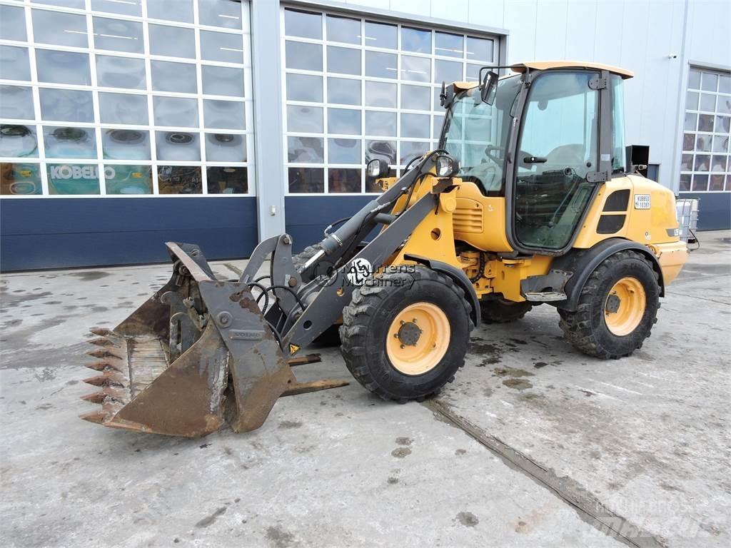 Volvo L25F ホイールローダー・タイヤショベル