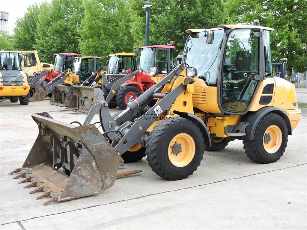 Volvo L25F + FORK ホイールローダー・タイヤショベル