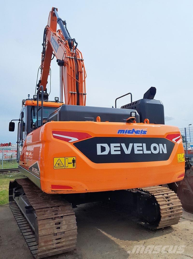 Develon DX 225 LC-7 大型油圧ショベル12t以上（パワーショベル・ユンボ）