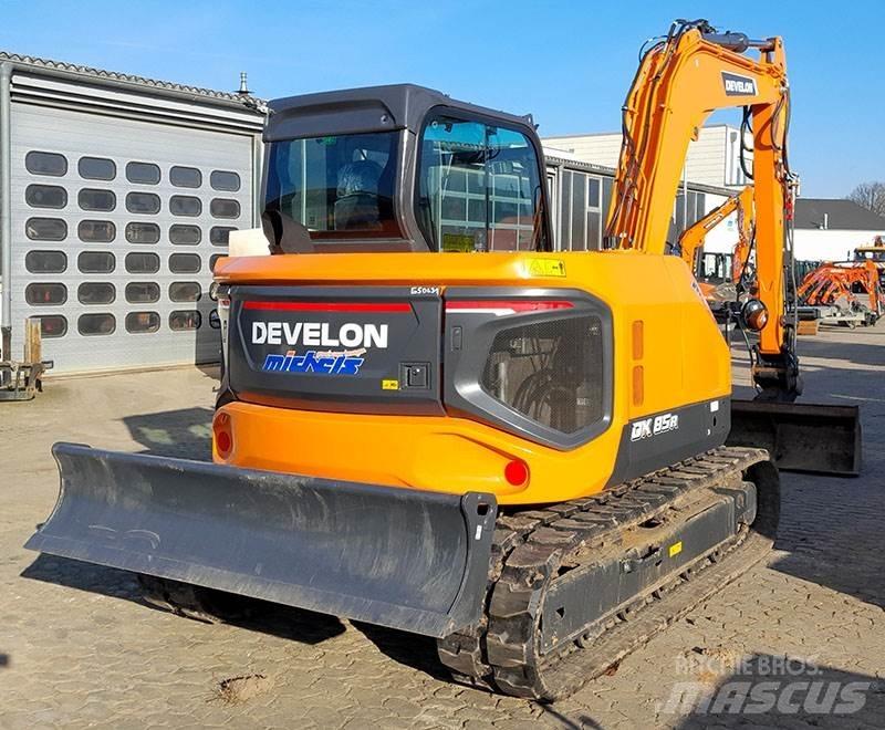 Develon DX 85 R-7 ミニ油圧ショベル 7t以下（ミニユンボ・ミニディガー）