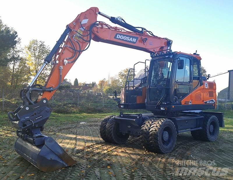 Doosan DX 165 WR-7 ホイール式油圧ショベル（パワーショベル・ユンボ・バックホー）