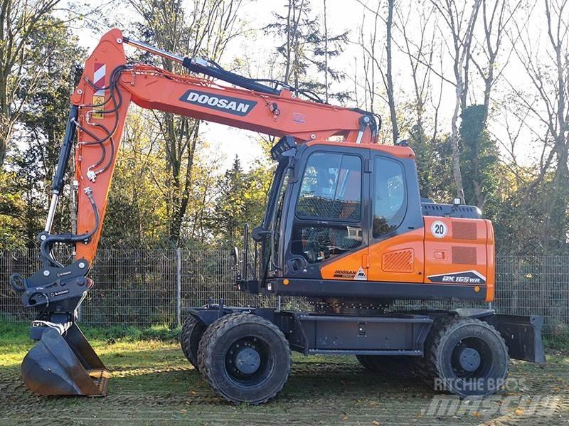 Doosan DX 165 WR-7 ホイール式油圧ショベル（パワーショベル・ユンボ・バックホー）