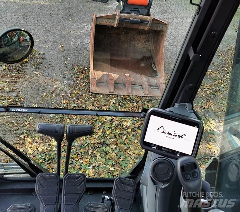 Doosan DX 210 LC-7 大型油圧ショベル12t以上（パワーショベル・ユンボ）