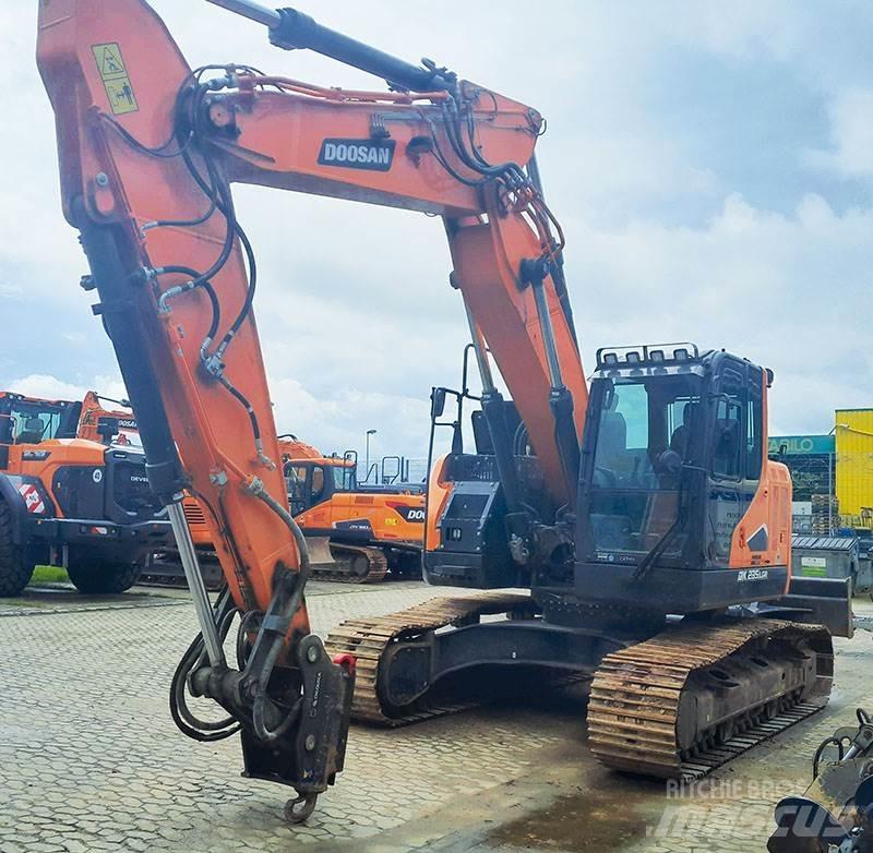 Doosan DX 235 LCR-7 大型油圧ショベル12t以上（パワーショベル・ユンボ）