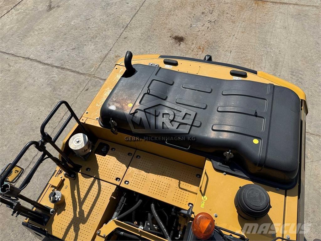 CAT 323 EL 大型油圧ショベル12t以上（パワーショベル・ユンボ）