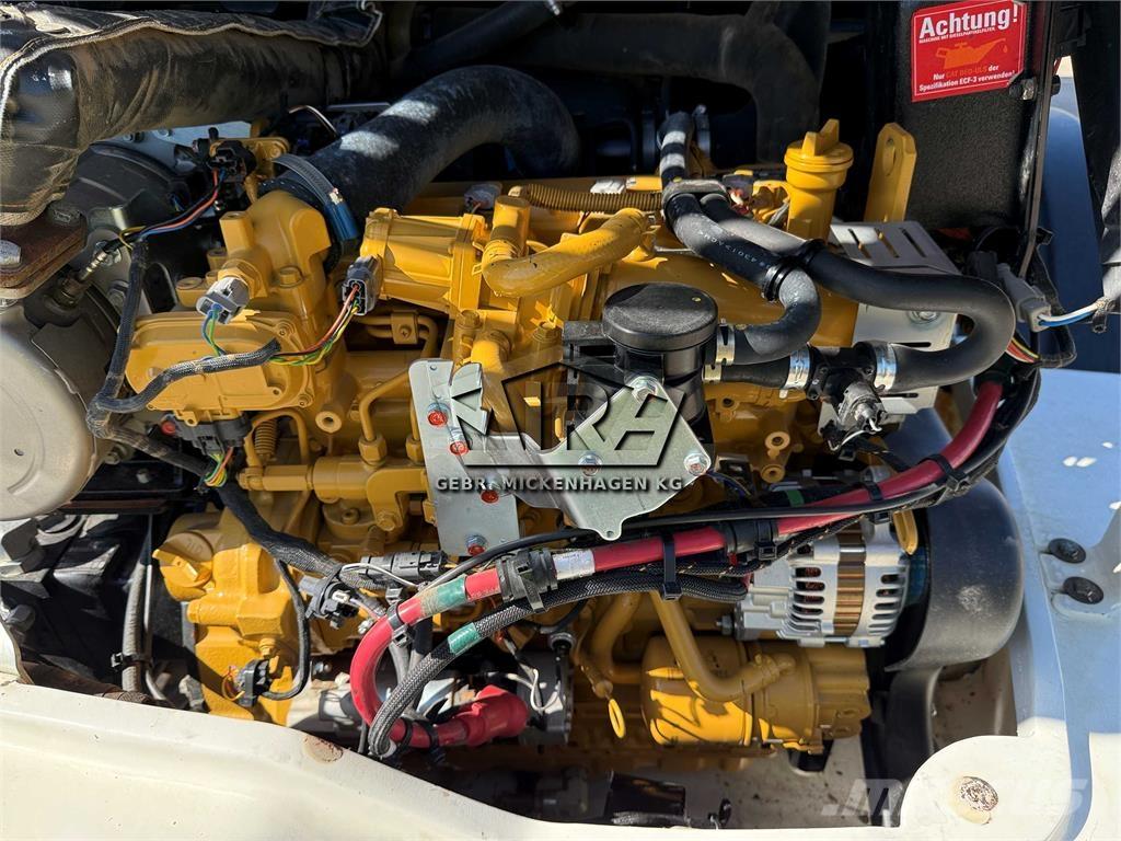CAT 908 M ホイールローダー・タイヤショベル