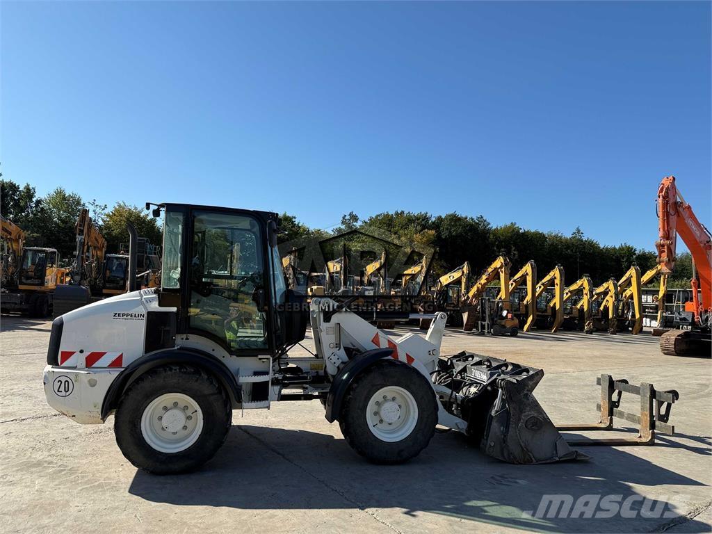 CAT 908 M ホイールローダー・タイヤショベル