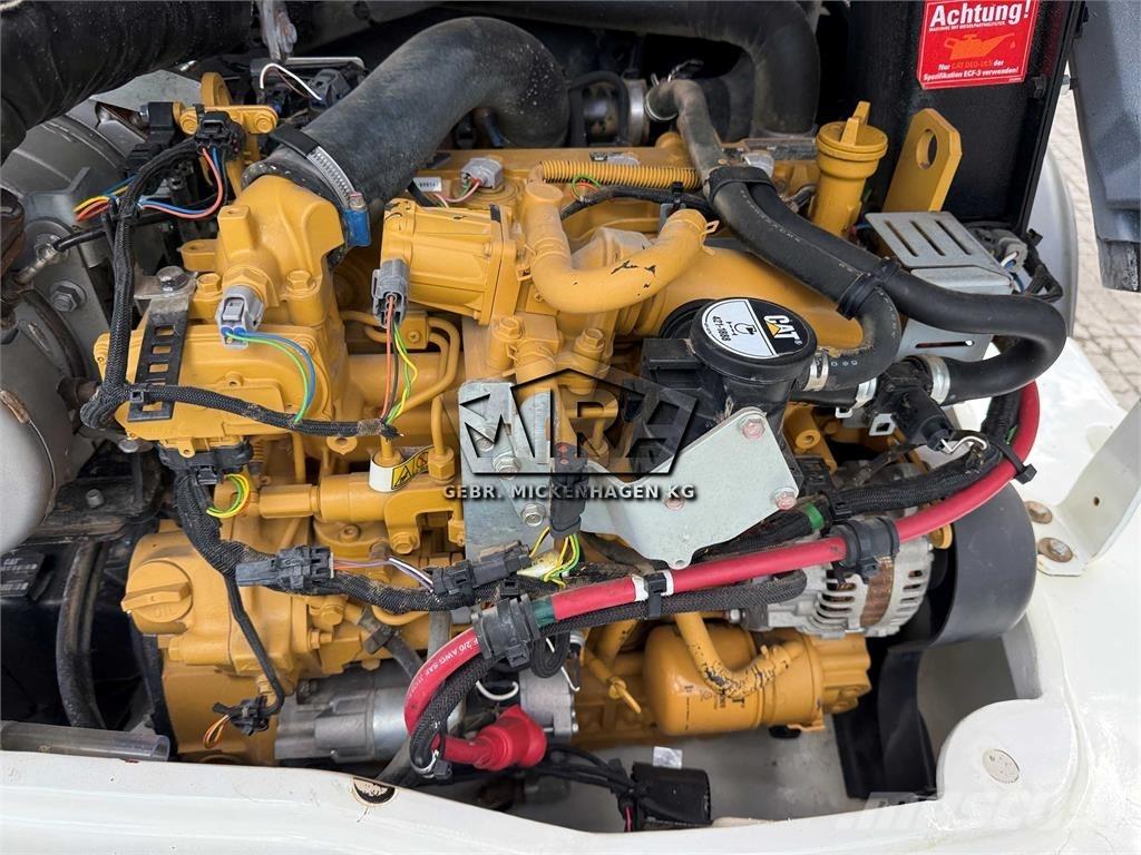 CAT 908M ホイールローダー・タイヤショベル