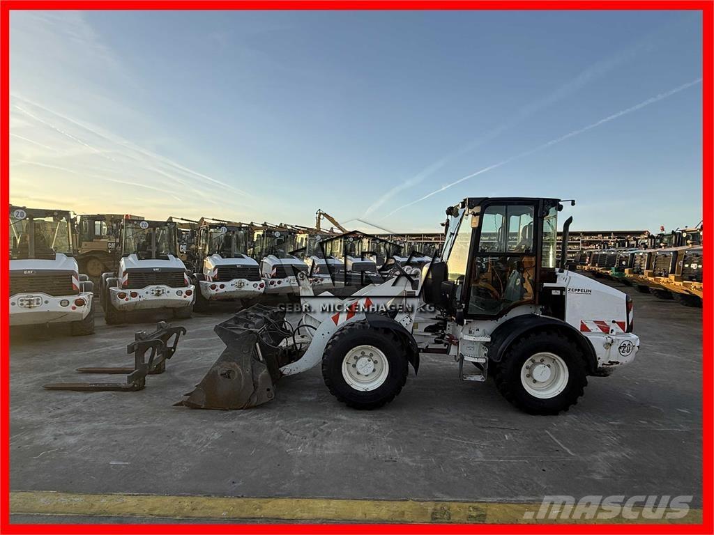 CAT 908M ホイールローダー・タイヤショベル