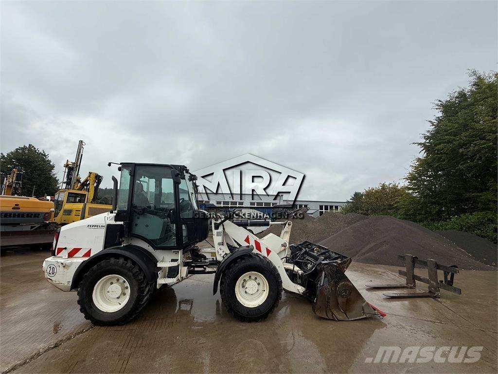 CAT 908M ホイールローダー・タイヤショベル